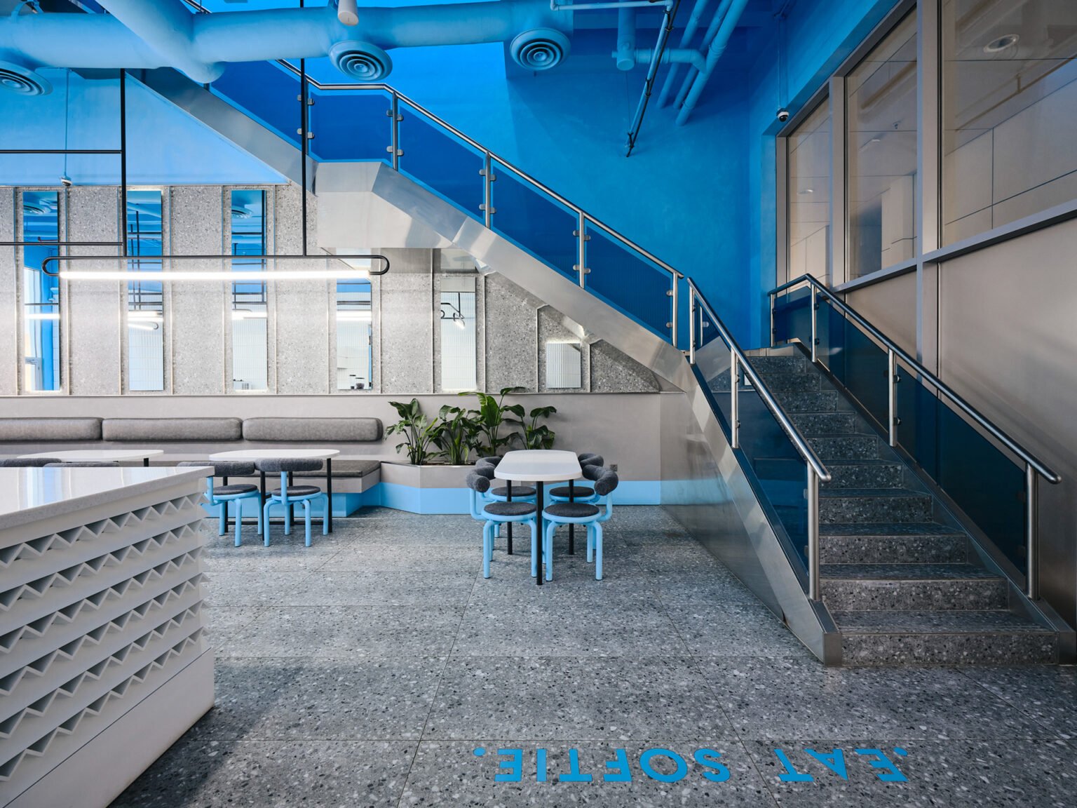 8ad16dd6-f907-4e20-ac42-86469629550b_rw_1920