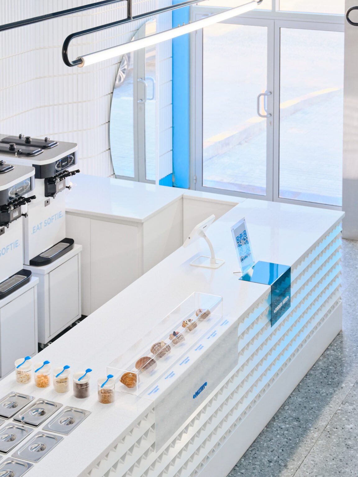 be753098-ebc9-4576-8f05-3724babef6f9_rw_1920